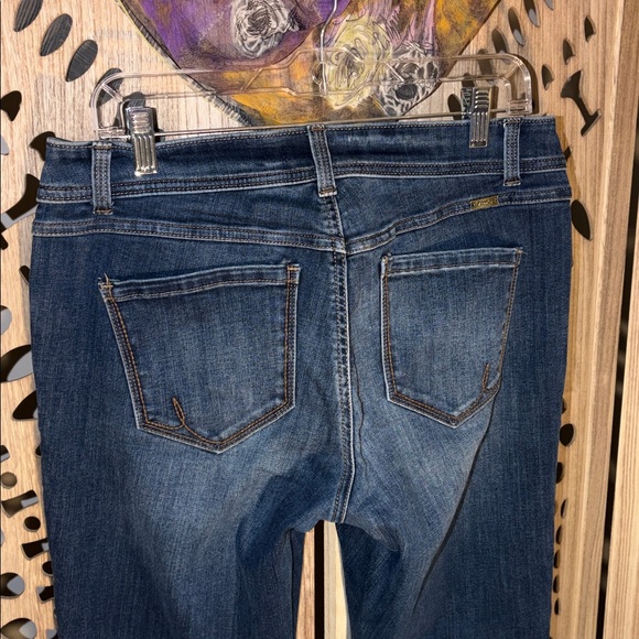 INC DENIM / SKINNY LEG / CURVY FIT / SIZE 6 - Picture 5 of 6